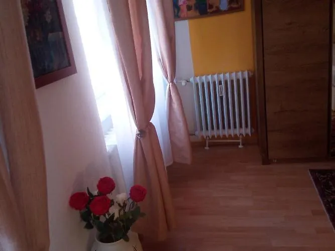 Kamil Apartments, Premium